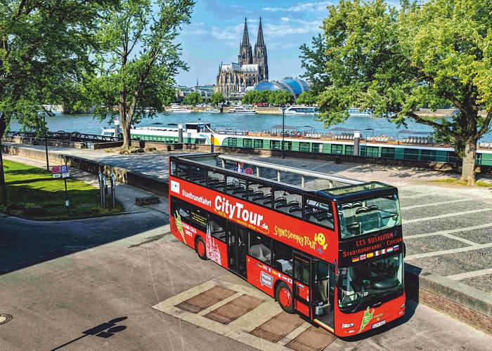 Diesel to electric: How sightseeing buses with Allison transmissions contribute to a cleaner ride